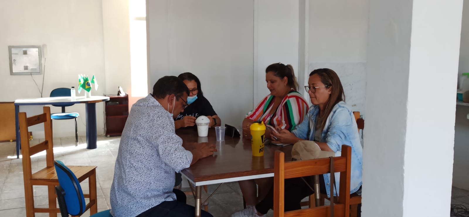 Primeira reunião no novo escritório da Missão Life Connection Global